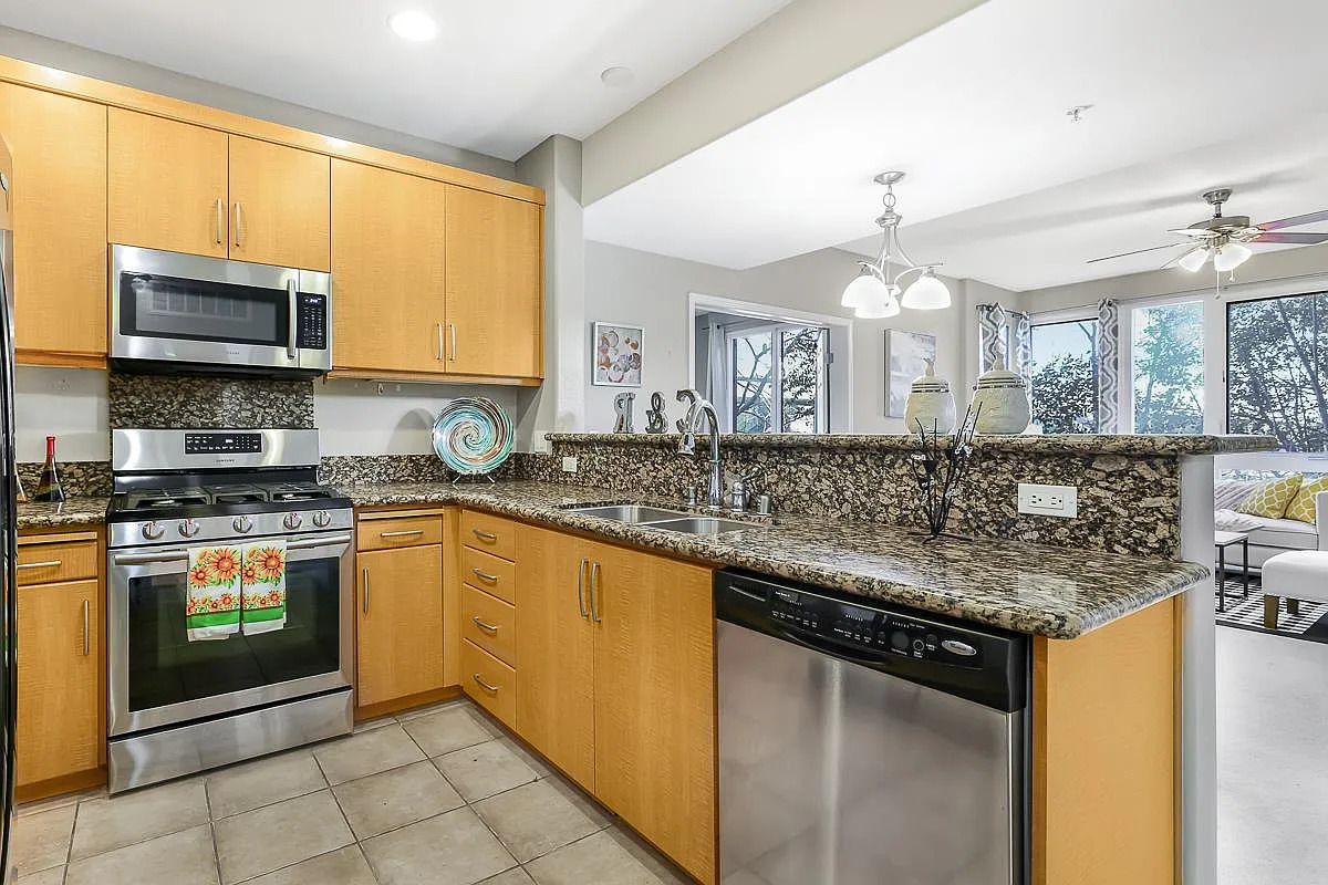 1101 S Main St - Photo 31