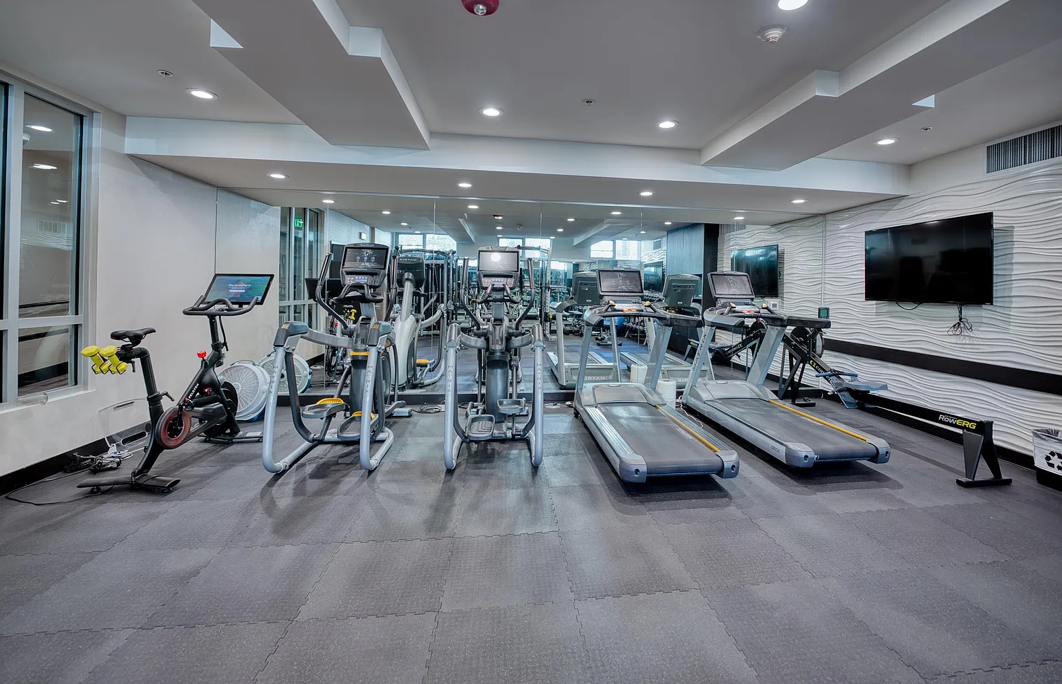 2655 Bush St #110 - Photo 7