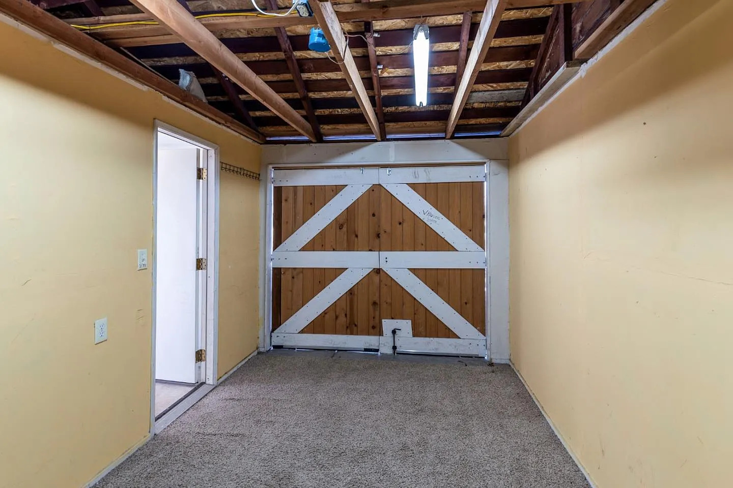 1385 Milton Way - Photo 5