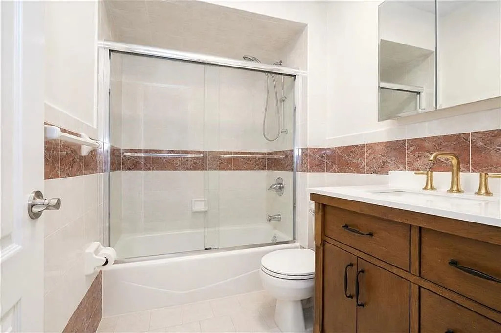 1770 66th St APT 3B - Photo 17