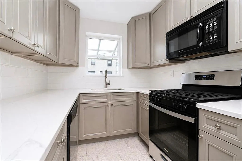 1770 66th St APT 3B - Photo 24