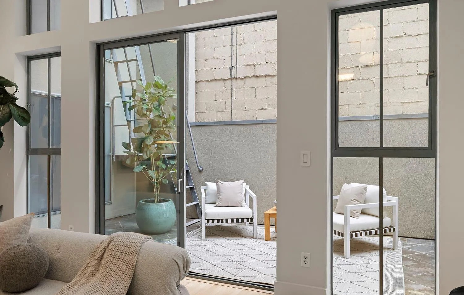 999 16th St APT 6 - Photo 2
