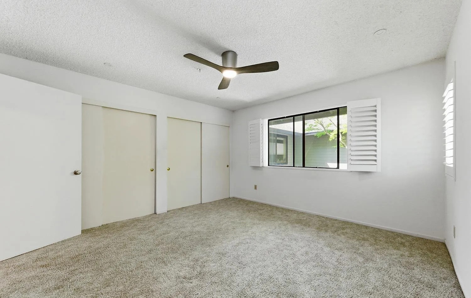 2 Village Parkway - Photo 7