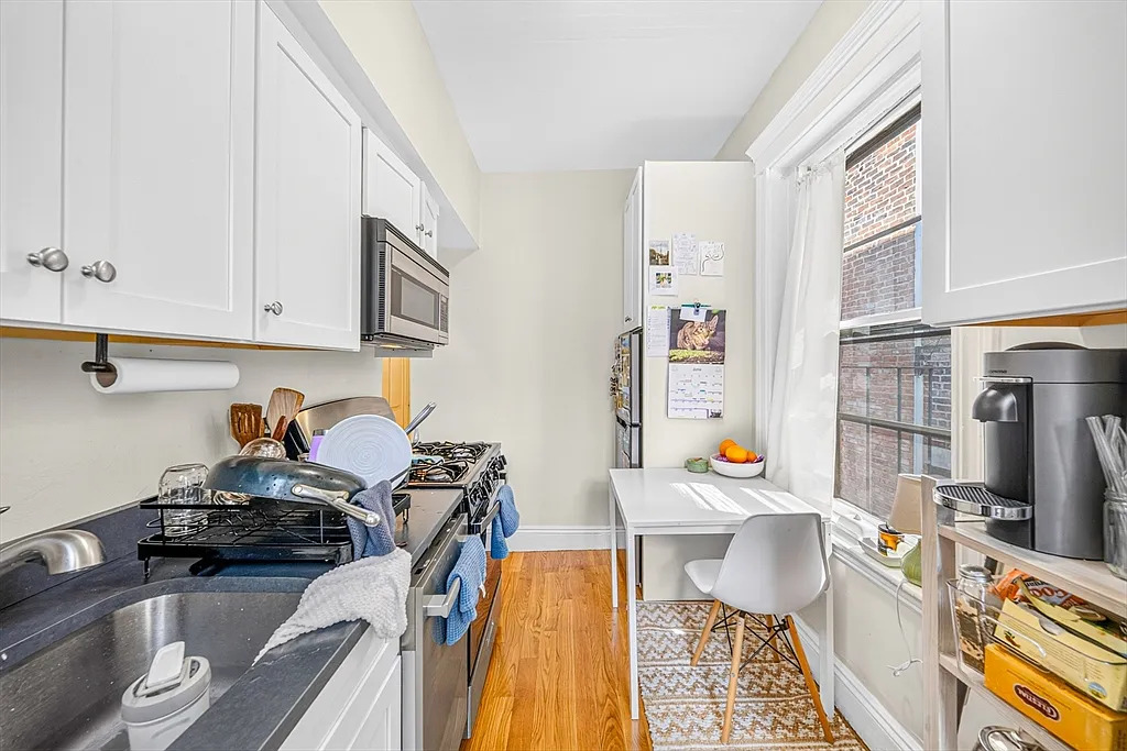 324 Chestnut Hill Ave - Photo 1