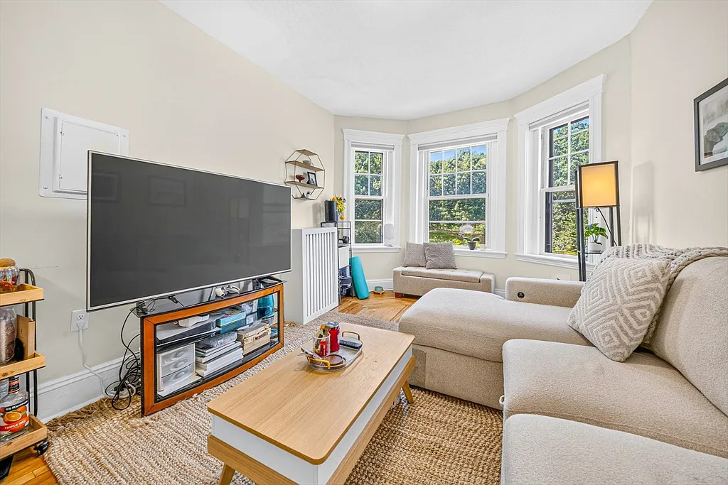 324 Chestnut Hill Ave - Photo 8