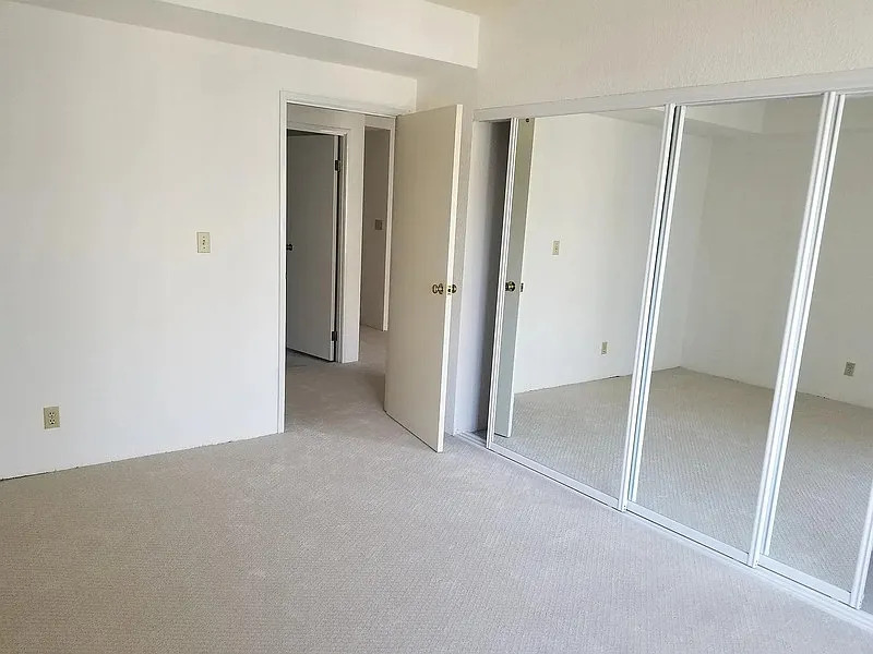 601 Van Ness Ave APT 530 - Photo 4