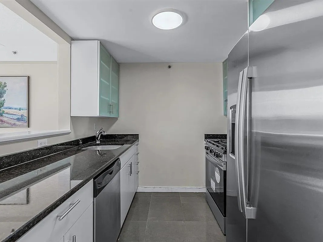 88-20 Parsons Blvd - Photo 20