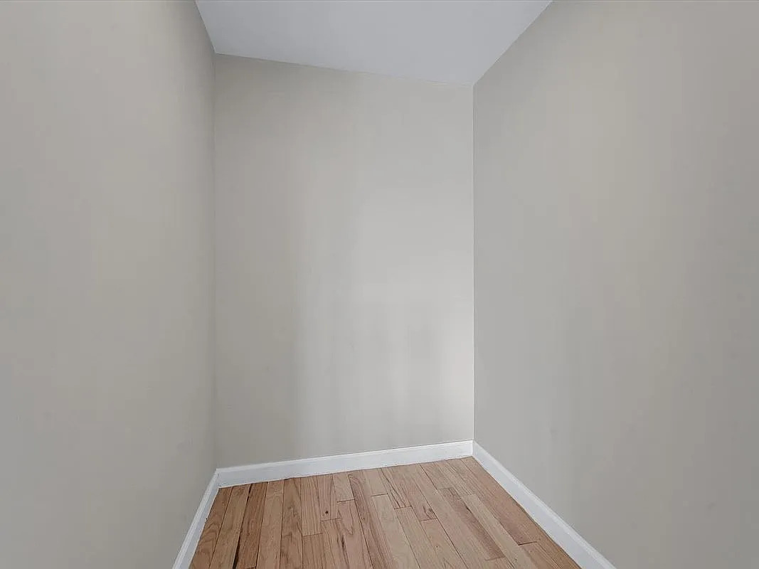 88-20 Parsons Blvd - Photo 23