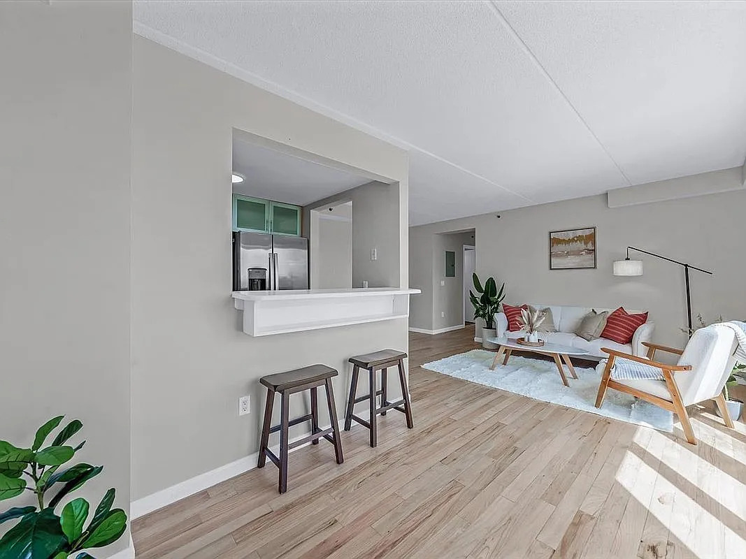 88-20 Parsons Blvd - Photo 4