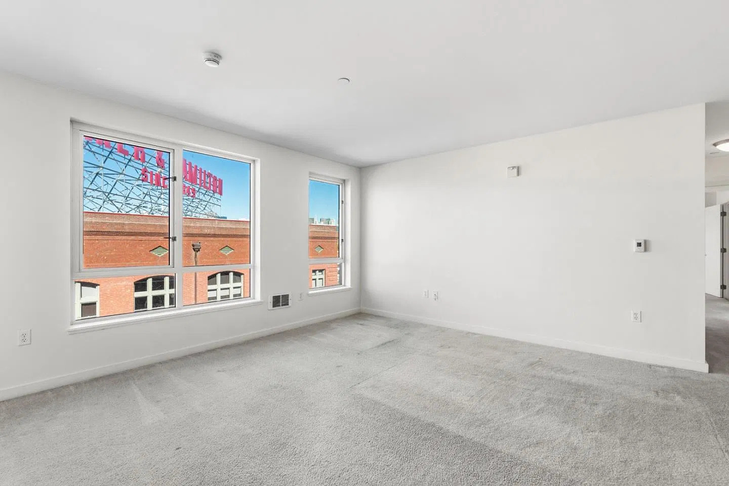 888 7th St - Photo 18