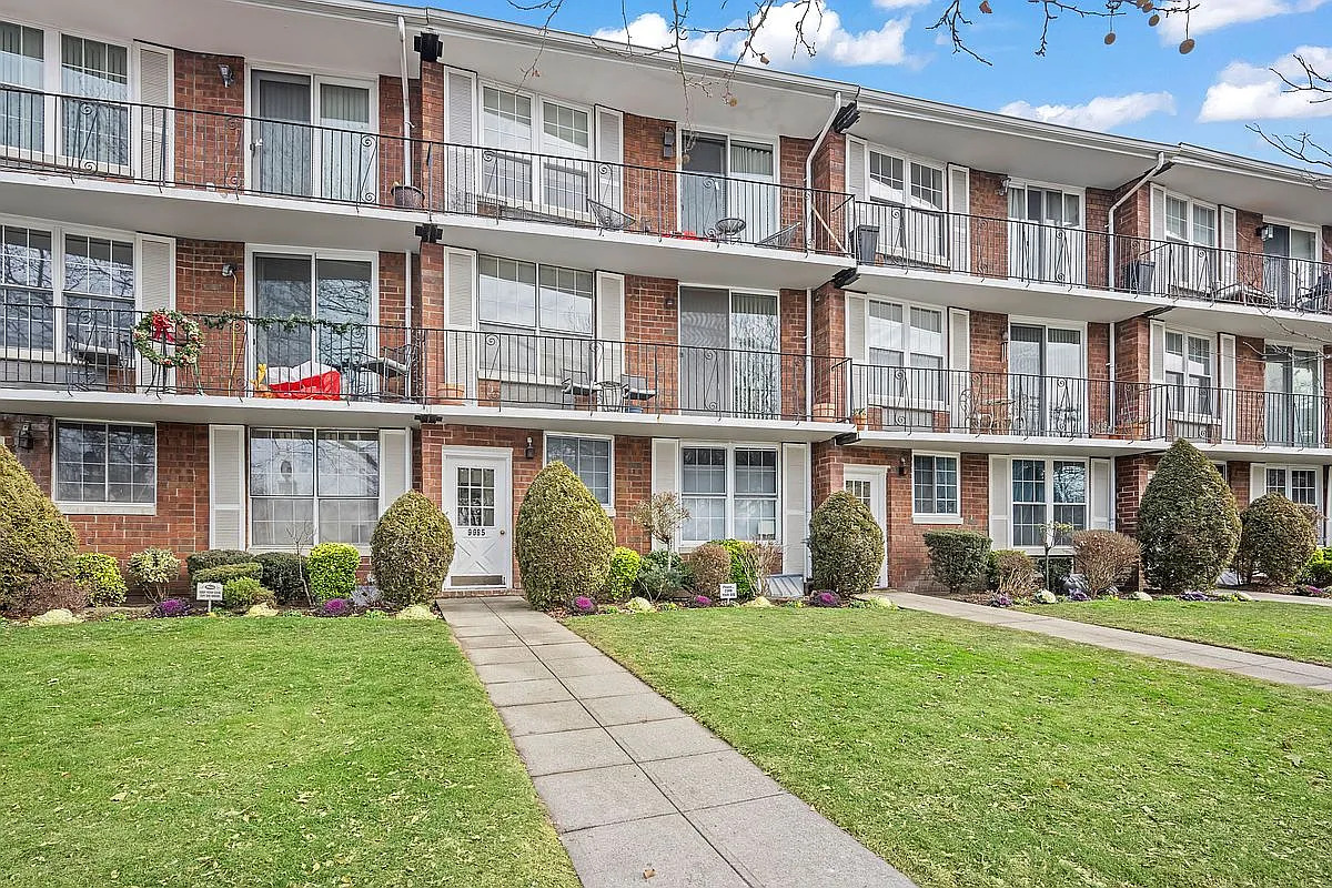 9985 Shore Rd APT 14B - Photo 4